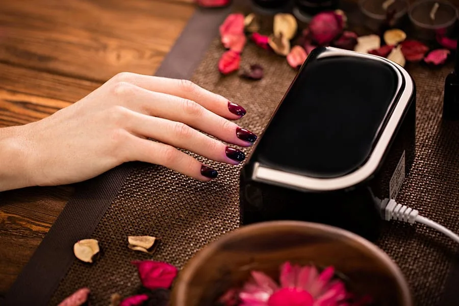 Shellac nehty